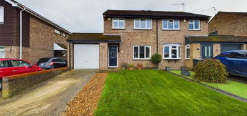 3 bedroom semi-detached house for sale