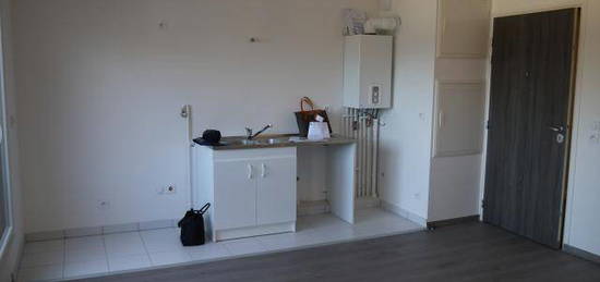 Appartement  à louer, 2 pièces, 1 chambre, 38 m²