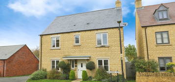 4 bed detached house for sale