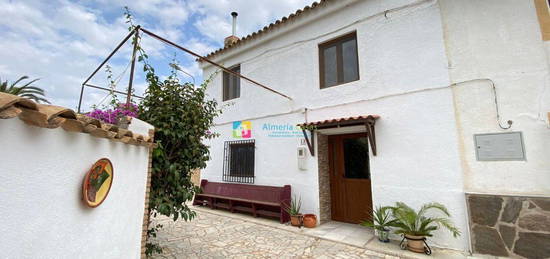 Casa de pueblo en venta en Arboleas