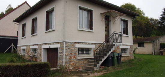 La Ferté sous Jouarre, 1,5 km environ de la gare, maison