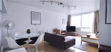 Flat to rent in Stirling Court, Marshall Street, London W1F