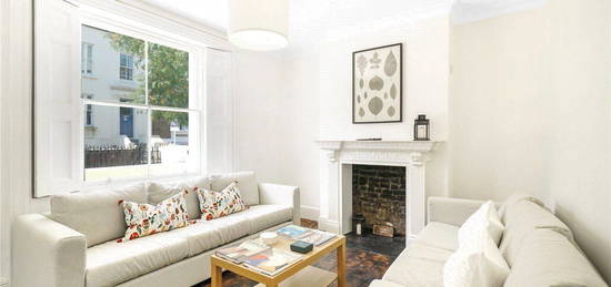 Detached house to rent in Cambridge Grove, London W6