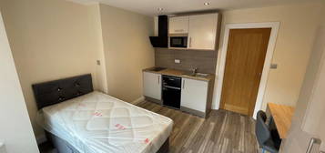 Studio to rent in Shires Walk, High Street, Leicester LE1