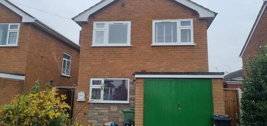 3 bedroom detached house