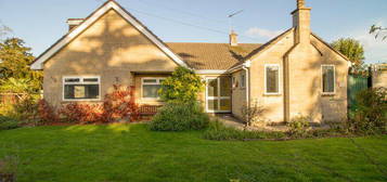 3 bedroom detached bungalow for sale