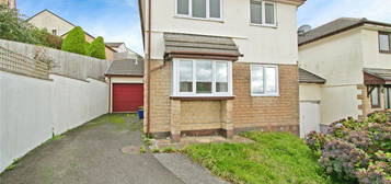 4 bed detached house for sale