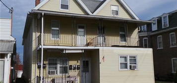 49 S 2nd St Apt 1, Coplay, PA 18037