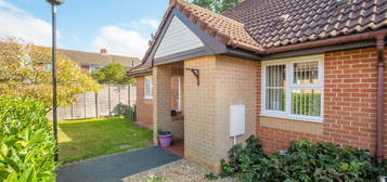 2 bedroom semi-detached bungalow for sale