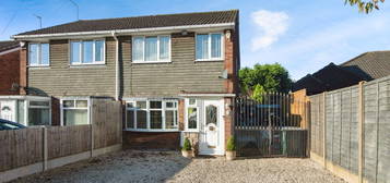 3 bed semi-detached house for sale