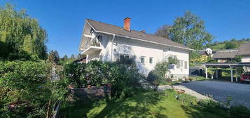 124 m2 Hausetage mit großer Terrasse, Garten, Rundpool und 2 Carports