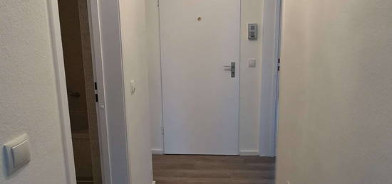 Renovierte 2-Zimmer-Wohnung in Köln-Niehl