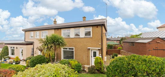 3 bed semi-detached house for sale