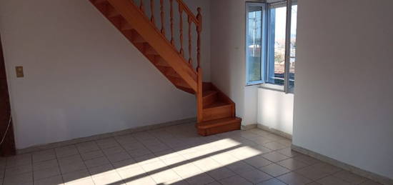 À vendre appartement F3 à Cannes Écluse (sud 77)