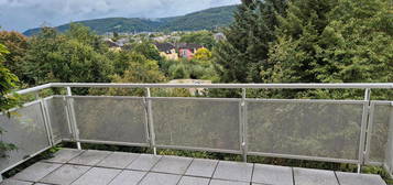 Helle 3ZKB, Nähe Südbahnhof, Balkon (S/W) mit Stadtblick