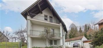 Sanierungsbedürftiges Einfamilienhaus in idyllischer Wohn- und Hanglage in Bernhardswald