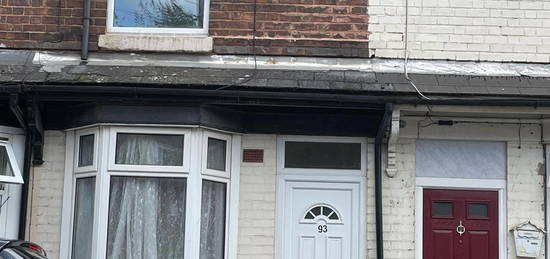 Terraced house to rent in Perrott Street, Winson Green B18