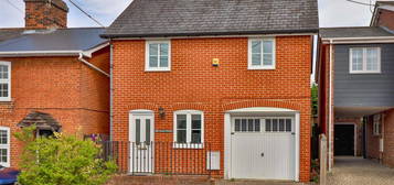 Detached house to rent in New Cut, Hadleigh, Ipswich, Suffolk IP7