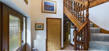 4 bed detached house for sale