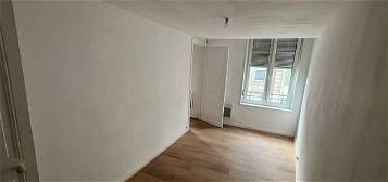 Appartement  à louer, 3 pièces, 2 chambres, 74 m²