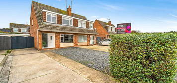 3 bedroom semi-detached house for sale