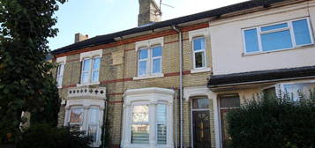 2 bedroom ground floor flat