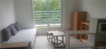 Studio meublé  à louer, 1 pièce, 21 m², Balcon