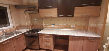 Apartament 3 camere Ion Mihalache langa Piata 1 Mai