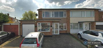 3 bedroom semi-detached house