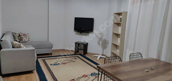 SAHİBİNDEN EŞYALI 1+1 DAİRE (Metro 4 dk - Metrobüs 6 dk Yürüme)