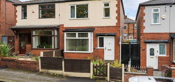 3 bed semi-detached house for sale