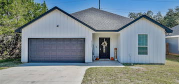 5111 San Marcos Ct, Granbury, TX 76048