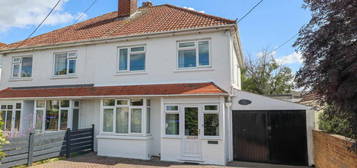 3 bedroom semi-detached house for sale