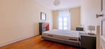 Studio meublé  à louer, 1 pièce, 57 m², Étage 4/4
