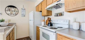 Wexford Lakes Apartments and Townhomes, Columbus, OH 43228