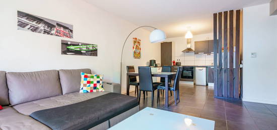 NOUVEAU SUR BAYONNE : BEAU T2 DANS RESIDENCE MODERNE