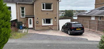 3 bed semi-detached house to rent