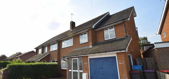 5 bedroom terraced house to rent