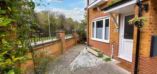 Terraced house to rent in Longford Way, Didcot, Oxfordshire OX11