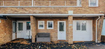 2 bedroom ground floor flat