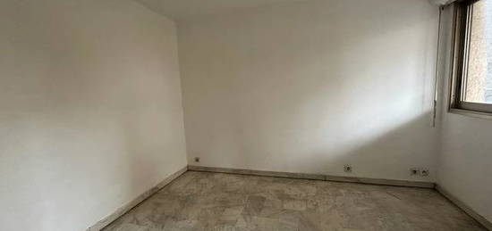 Location appartement 1 pièce 18 m²