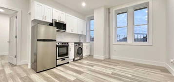 60 8th Ave #2A, Brooklyn, NY 11217