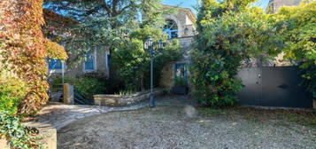 CORNILLON (30630), village féodal dominant la Vallée de la Cèze