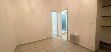 Appartement  à louer, 2 pièces, 1 chambre, 24 m²