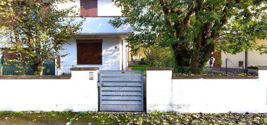 Villa A Schiera Di Testa Al Grezzo Con Giardino