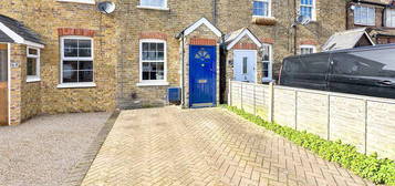 3 bedroom terraced house to rent