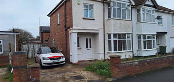 Property to rent in Alexandra Road, Peterborough PE1