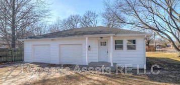 4093 Mount Carmel Rd, Frontenac, KS 66763