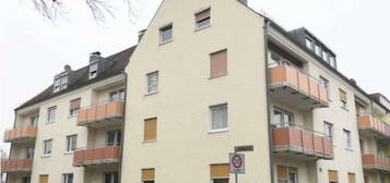 Geschmackvolle 3-Raum-Wohnung mit Balkon und EBK in Augsburg