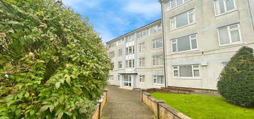 Flat to rent in North Street, Tunbridge Wells TN2